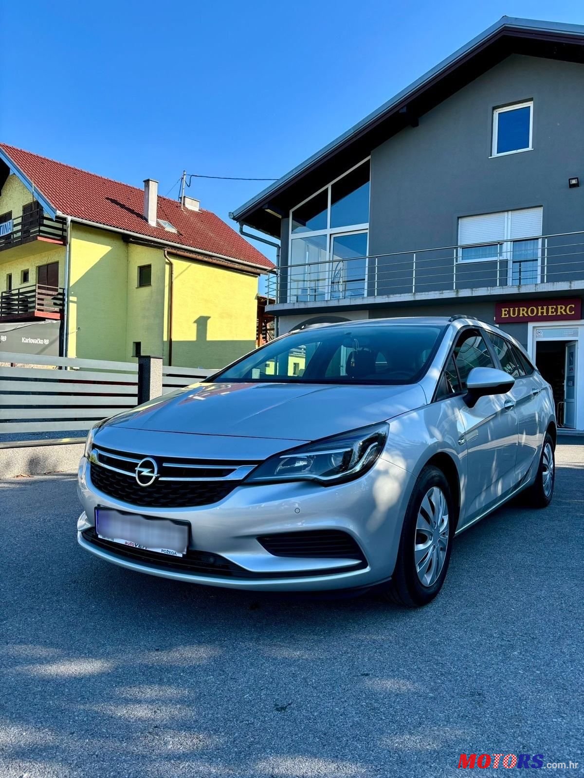 2018' Opel Astra Karavan photo #1