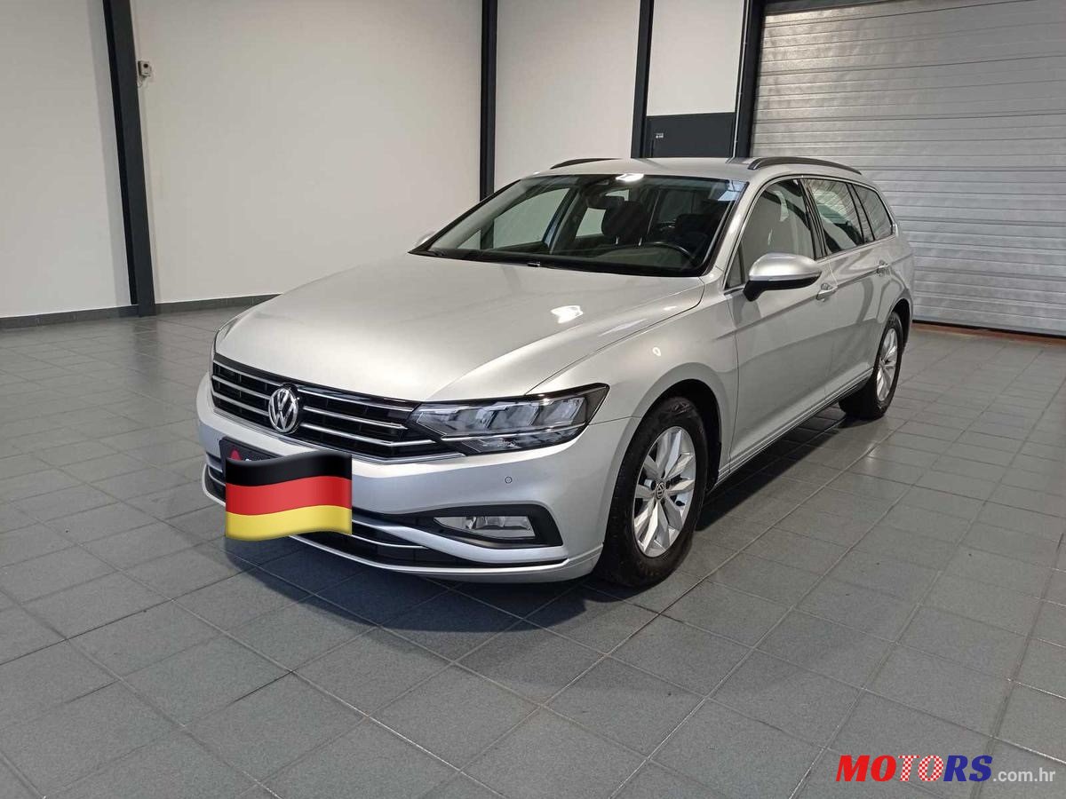 2020' Volkswagen Passat Variant 2.0 TDI Business photo #4