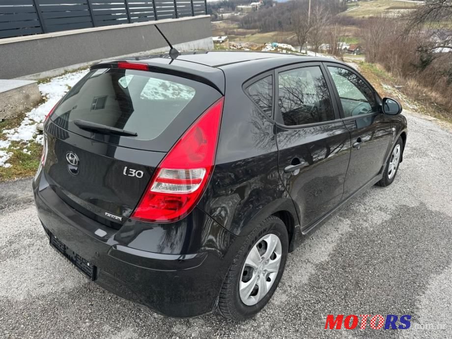 2010' Hyundai i30 1,6 Crdi photo #4