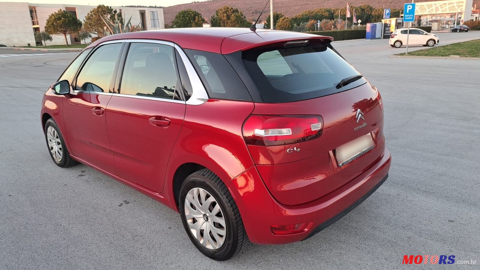 2015' Citroen C4 Picasso 1,6 E-Hdi photo #5