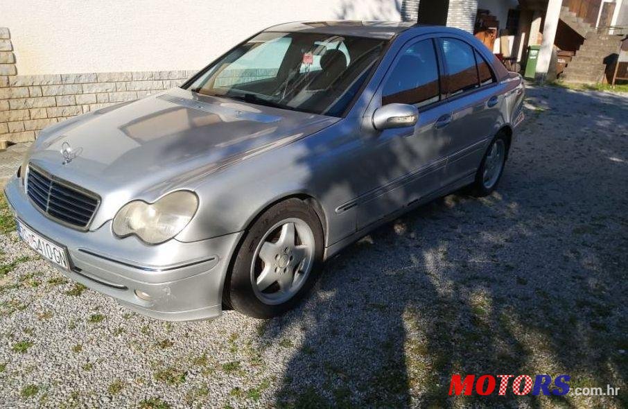 2002' Mercedes-Benz C-Klasa 270 photo #1