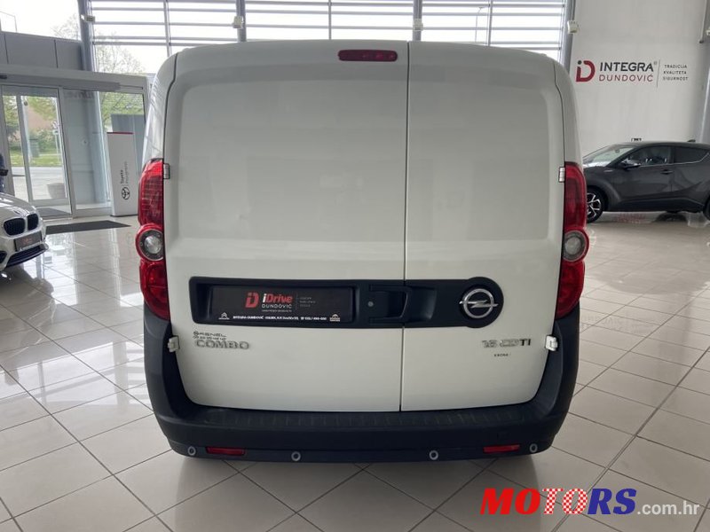 2017' Opel Combo photo #5