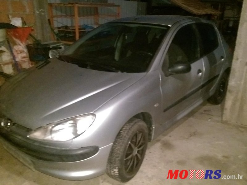 2003' Peugeot 206 photo #1