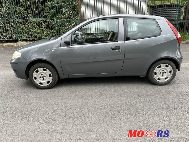 2005' Fiat Punto 1,2 16V photo #2