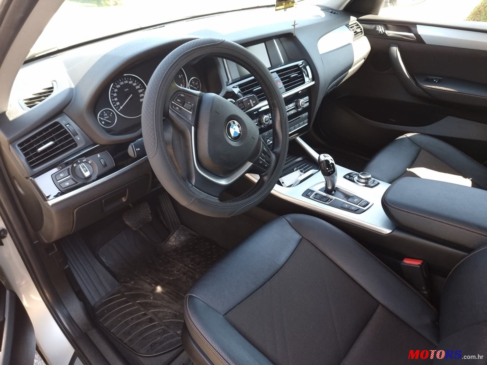 2017' BMW X3 20D photo #3