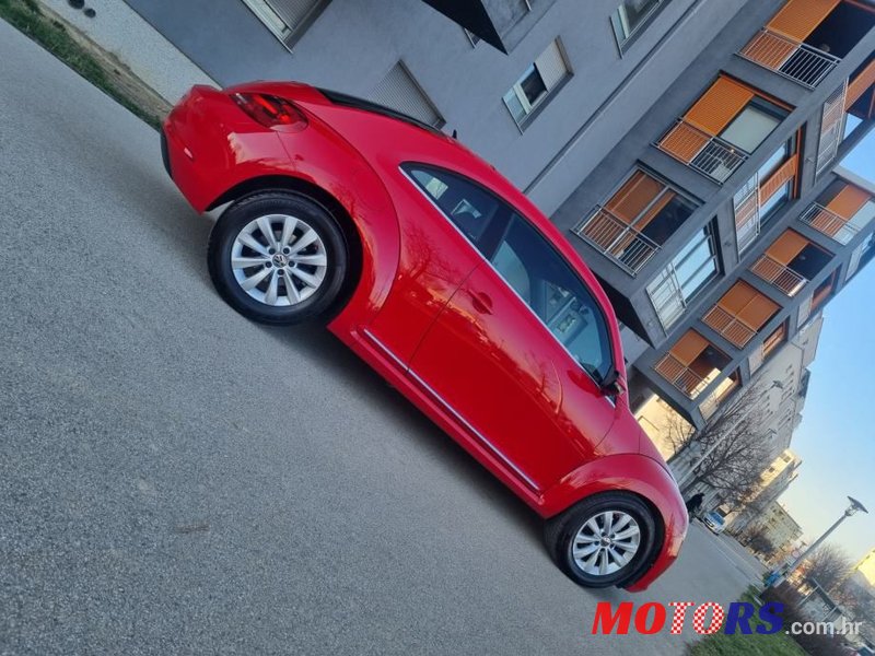 2012' Volkswagen Beetle 1,6 Tdi photo #6