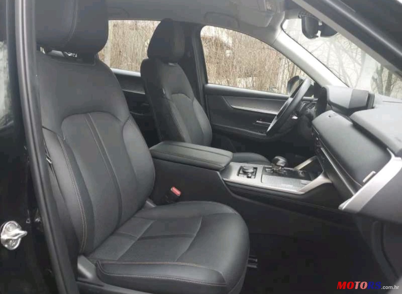 2023' Mazda CX-60 Exclusive-Line photo #2