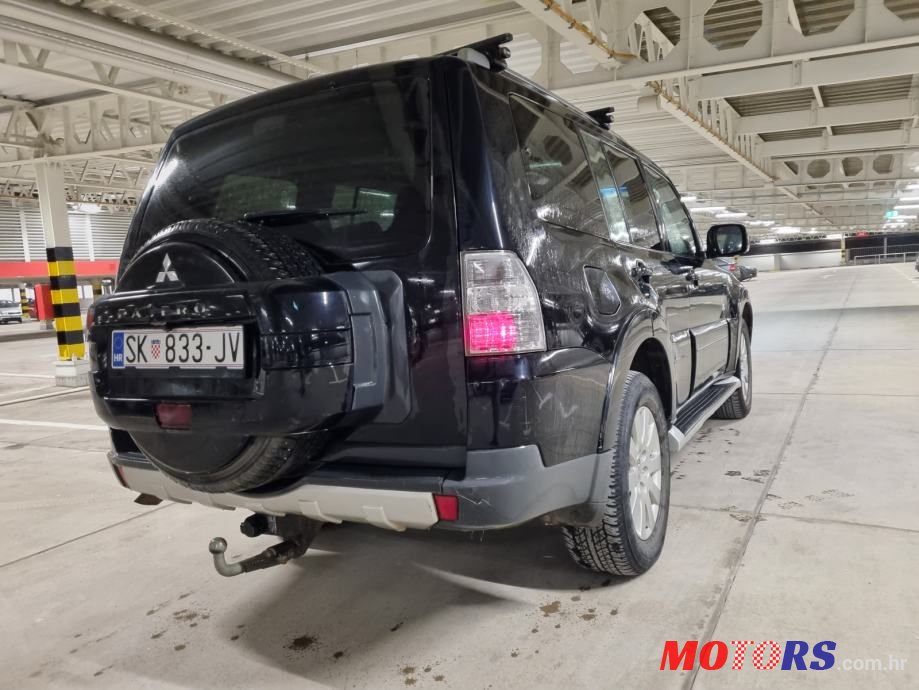 2008' Mitsubishi Pajero 3,2 Did photo #6