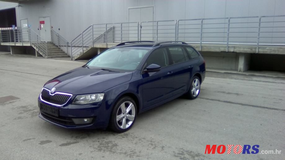 2013' Skoda Octavia Combi photo #2