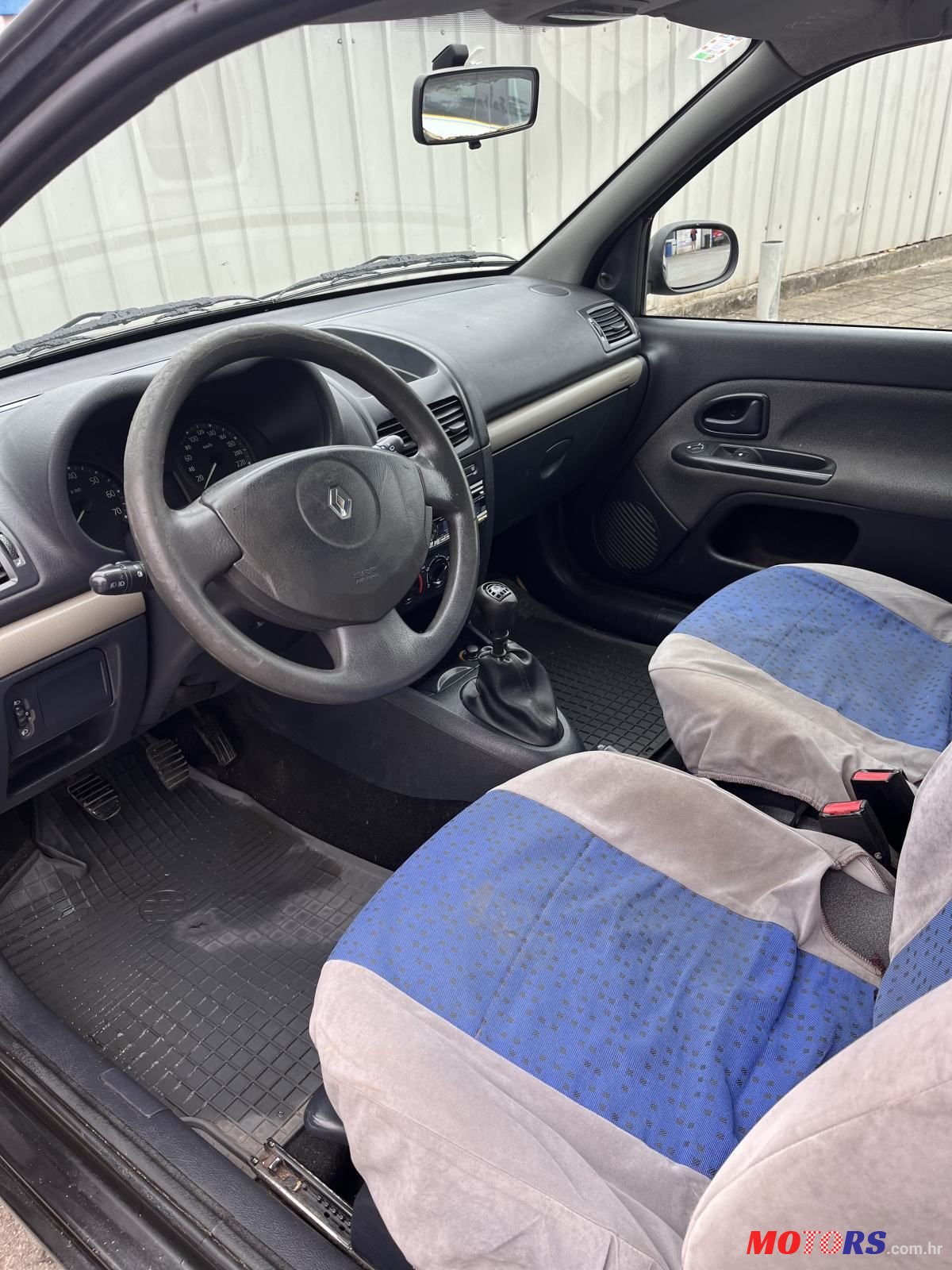 2004' Renault Clio 1,5 Dci photo #3