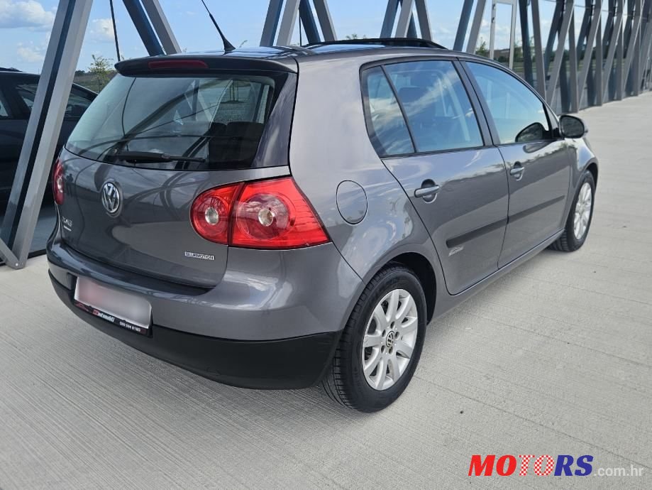 2008' Volkswagen Golf V 1,9 Tdi photo #6