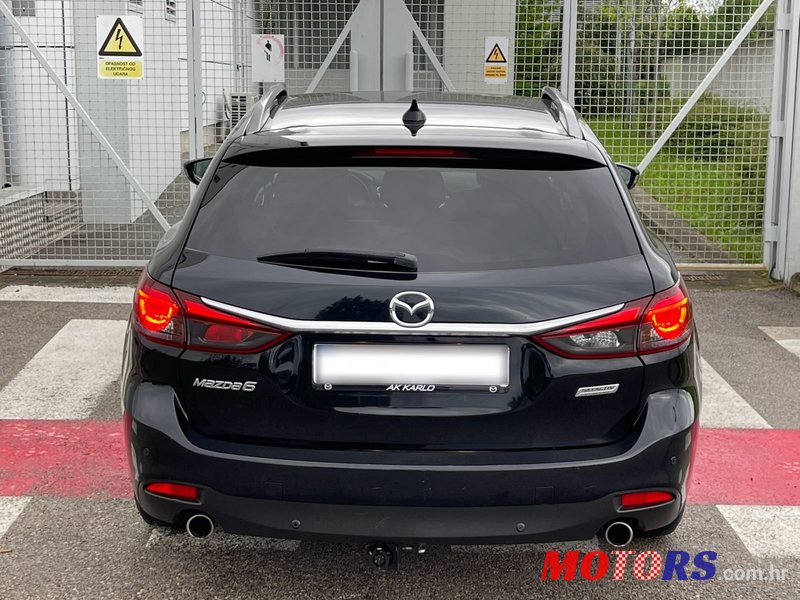 2015' Mazda 6 Sport Combi photo #5