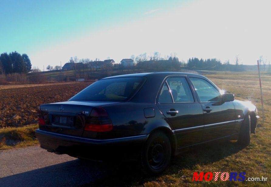 1998' Mercedes-Benz C-Klasa 220 Cdi Elegance photo #1
