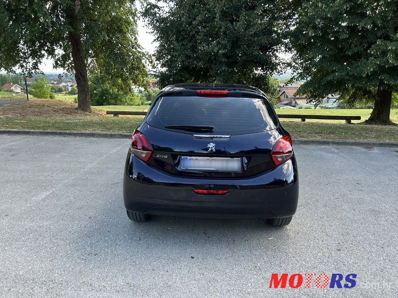 2019' Peugeot 208 photo #6