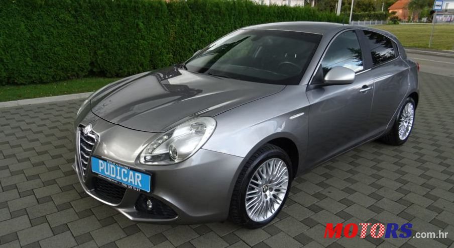 2010' Alfa Romeo Giulietta 2,0 photo #1