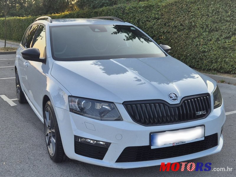 2014' Skoda Octavia Combi photo #1