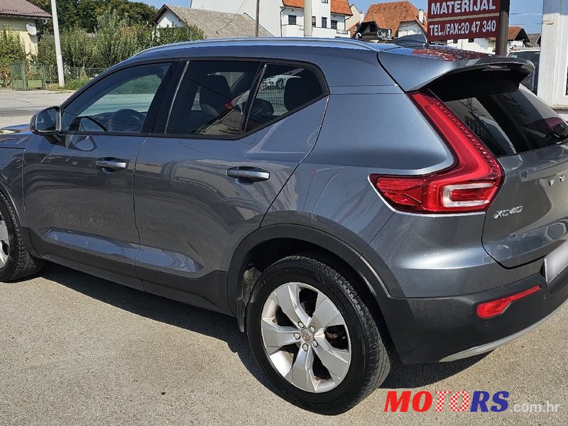 2019' Volvo XC40 D3 photo #4