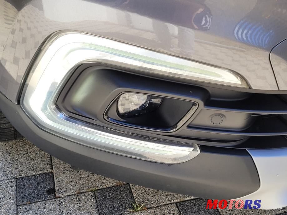 2019' Renault Captur Tce photo #6