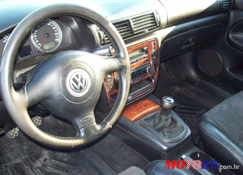 2003' Volkswagen Passat Pasat 1.9 Tdi,130 Ks.6 Brzina. photo #2