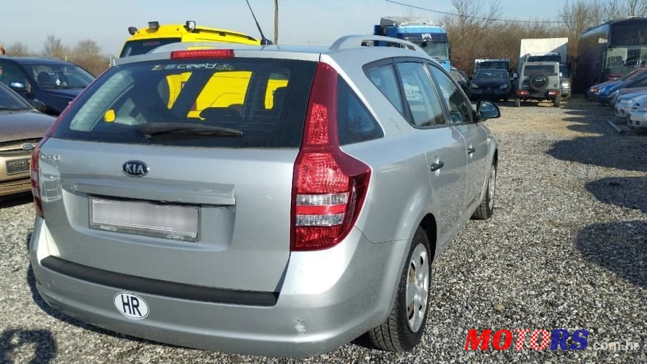 2008' Kia Ceed Sportswagon photo #6