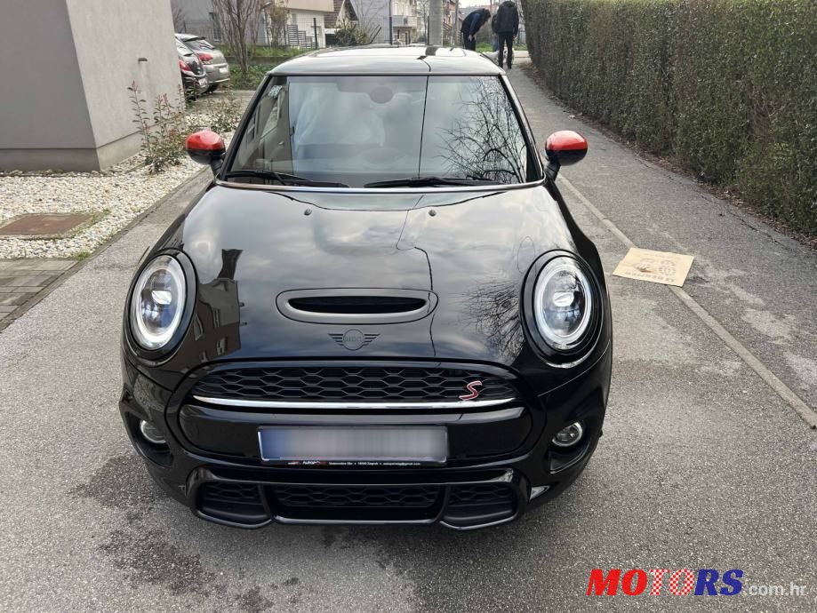 2020' MINI Cooper S photo #5