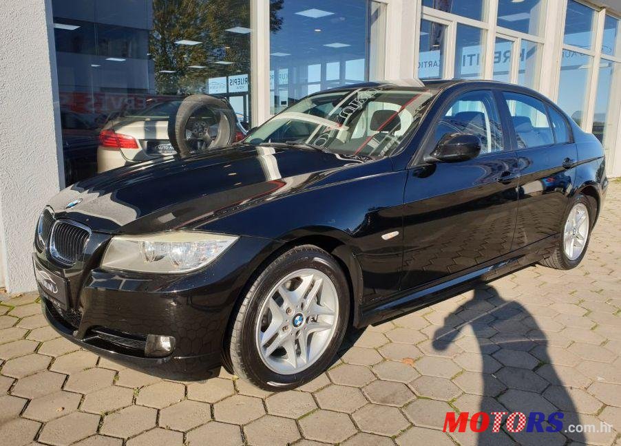 2010' BMW Serija 3 316D photo #1