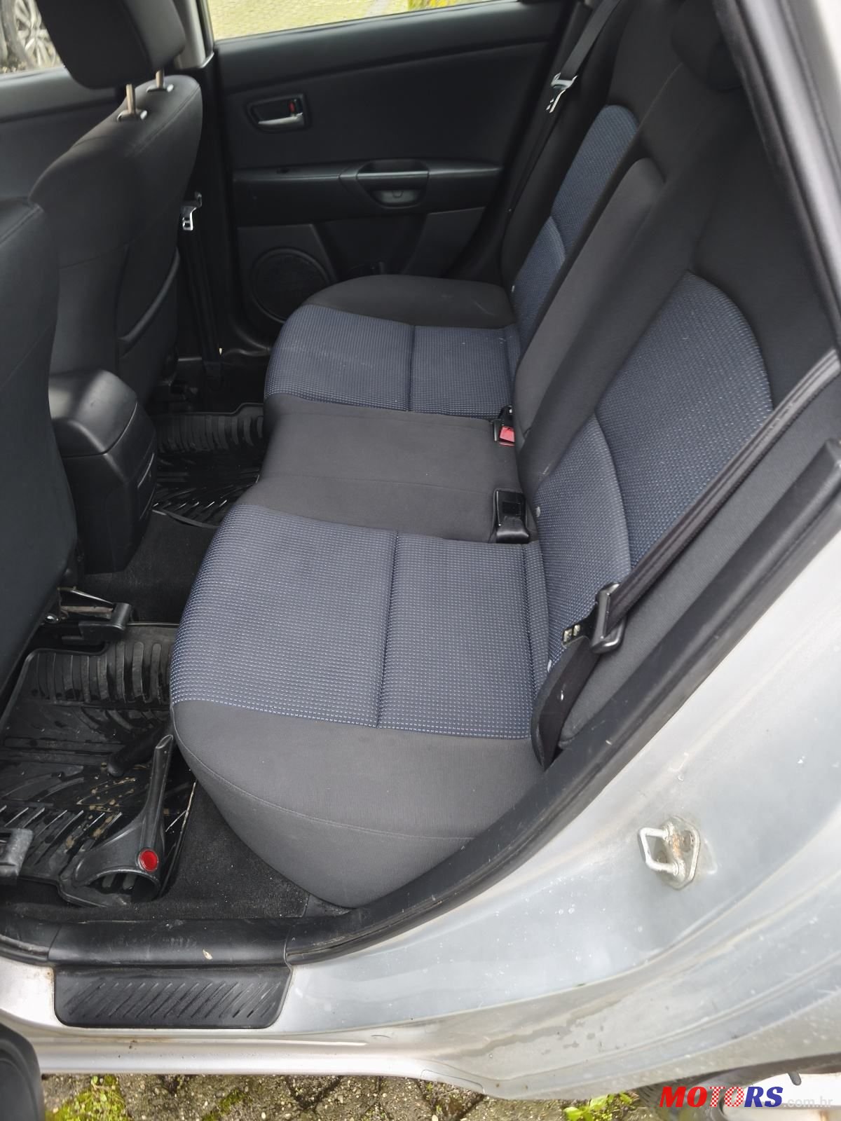 2005' Mazda 3 1.6 I photo #5