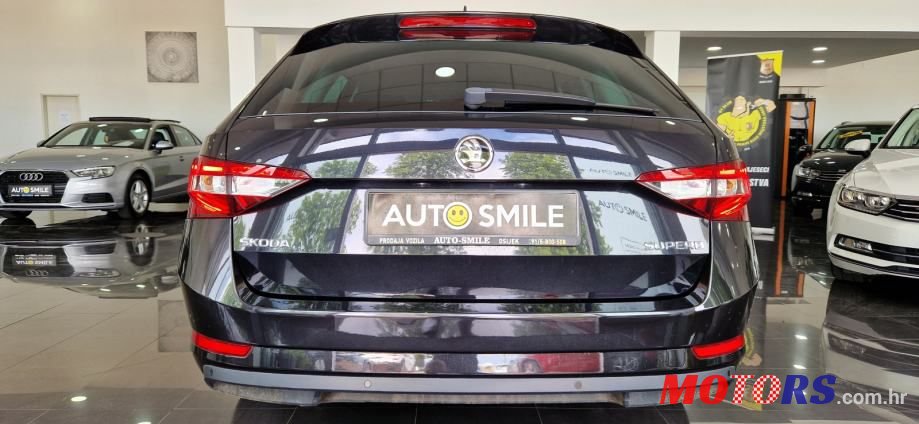 2018' Skoda Superb Combi photo #3