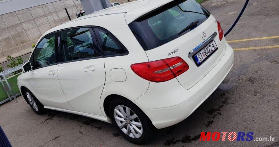 2014' Mercedes-Benz B-Klasa 180 Cdi photo #1