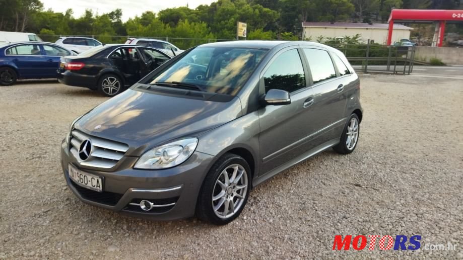 2011' Mercedes-Benz B-Klasa 180 Cdi photo #1