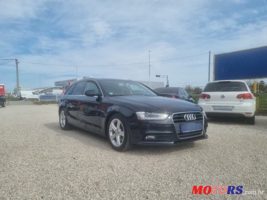 2013' Audi A4 Avant photo #2