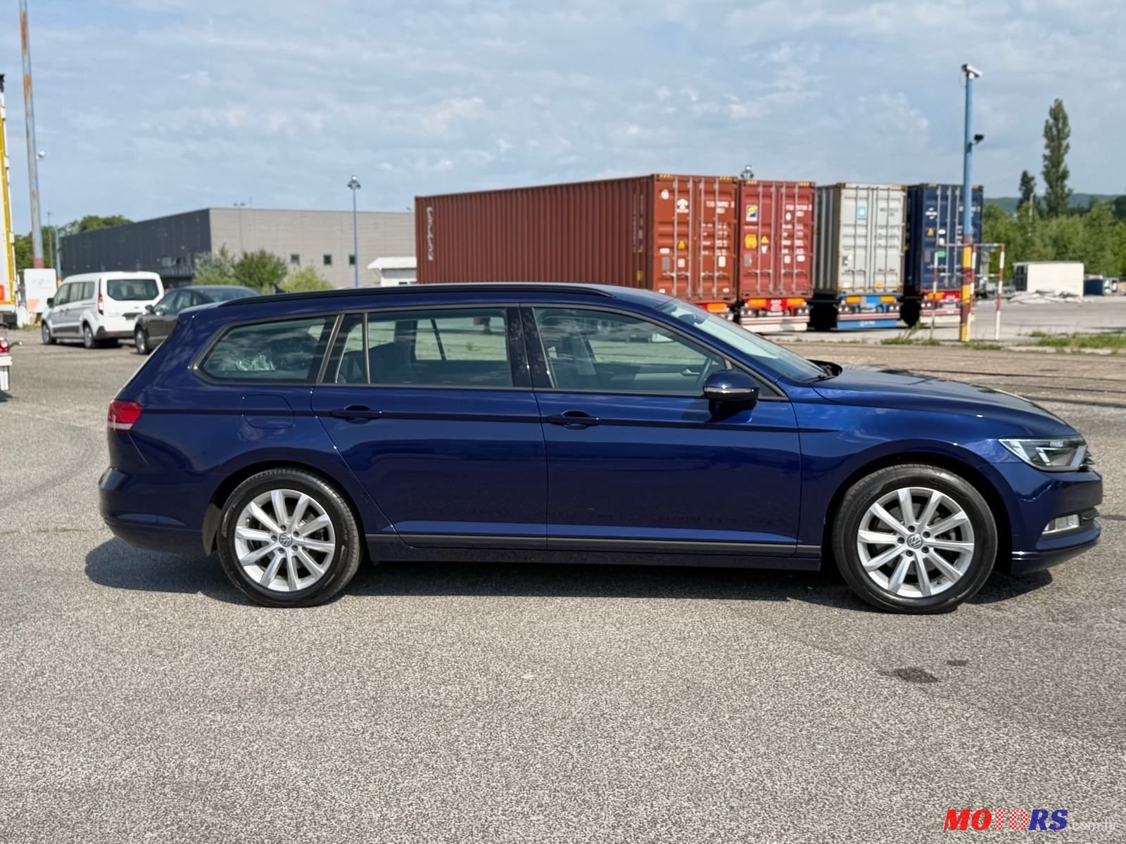 2019' Volkswagen Passat Variant photo #4