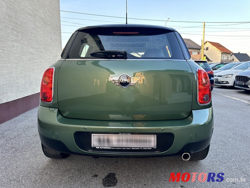 2015' MINI Countryman Cooper D photo #5