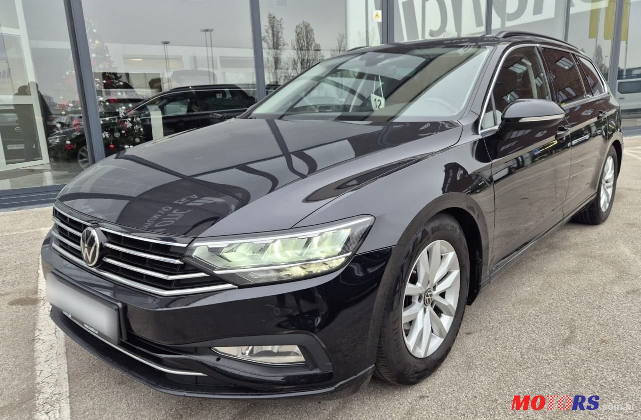 2021' Volkswagen Passat Variant photo #3