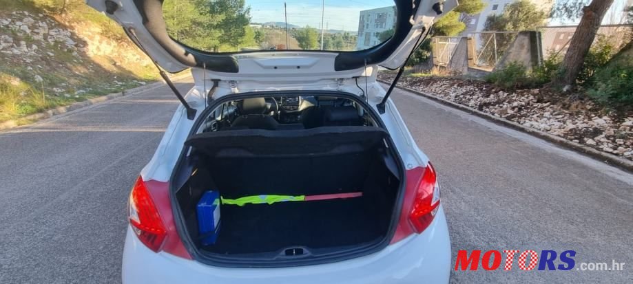 2014' Peugeot 208 1,4 Hdi photo #6