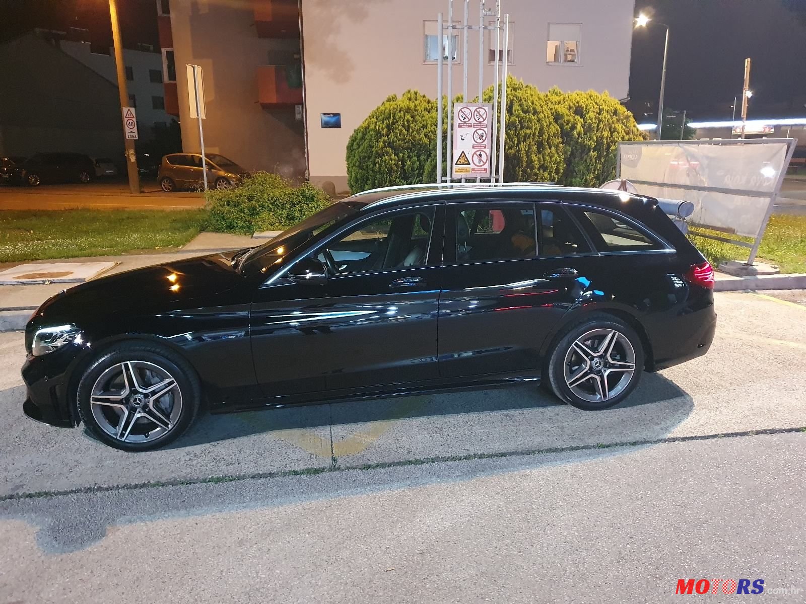 2020' Mercedes-Benz C-Klasa T-Model 300 D photo #3