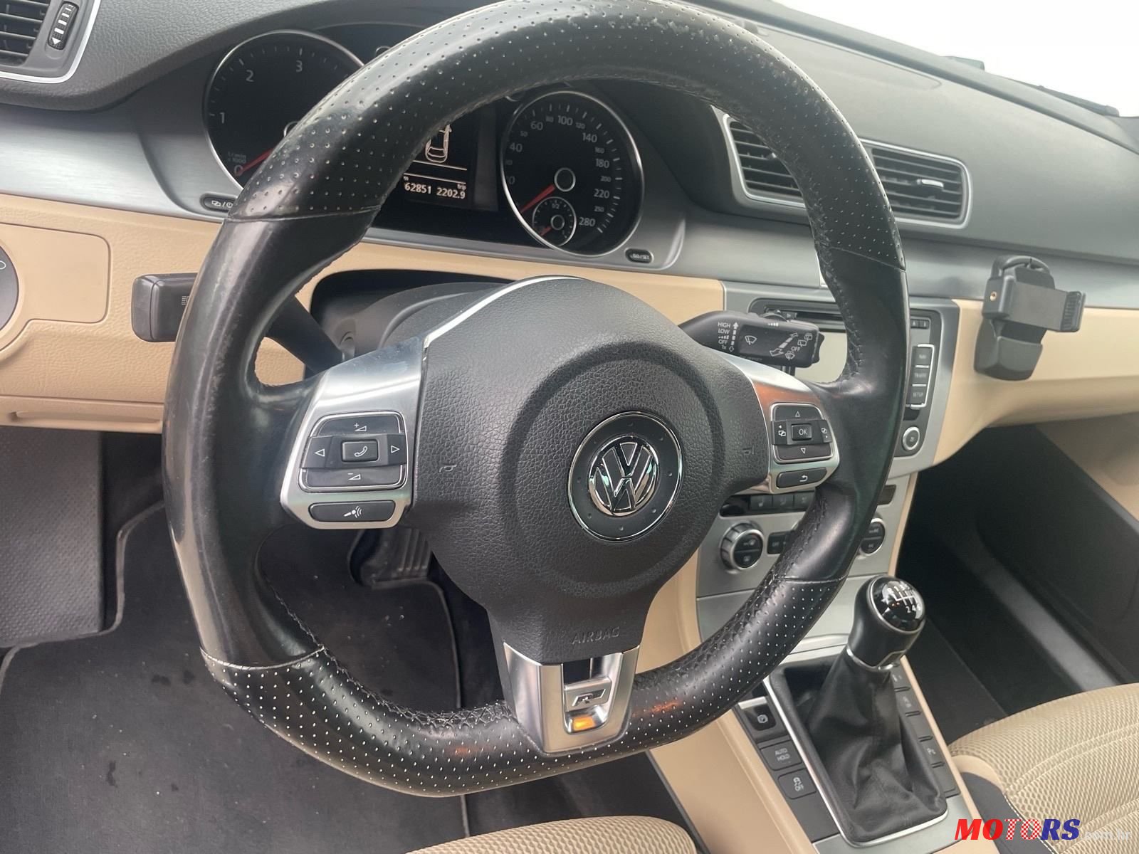 2013' Volkswagen Passat 2,0 Tdi Bmt photo #4