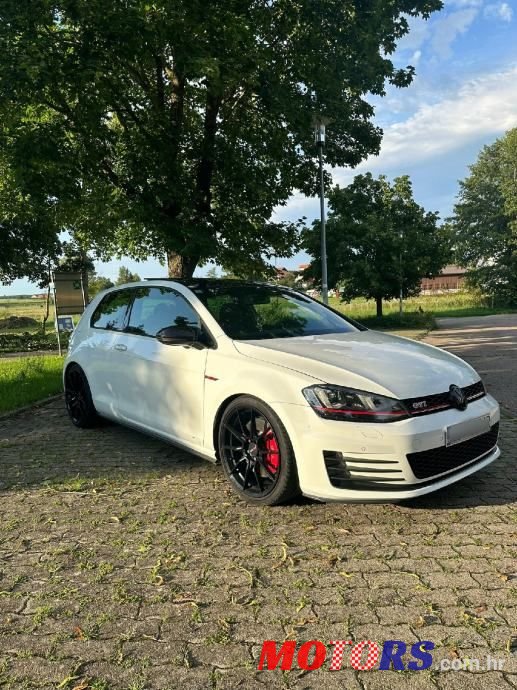 2014' Volkswagen Golf 7 photo #1