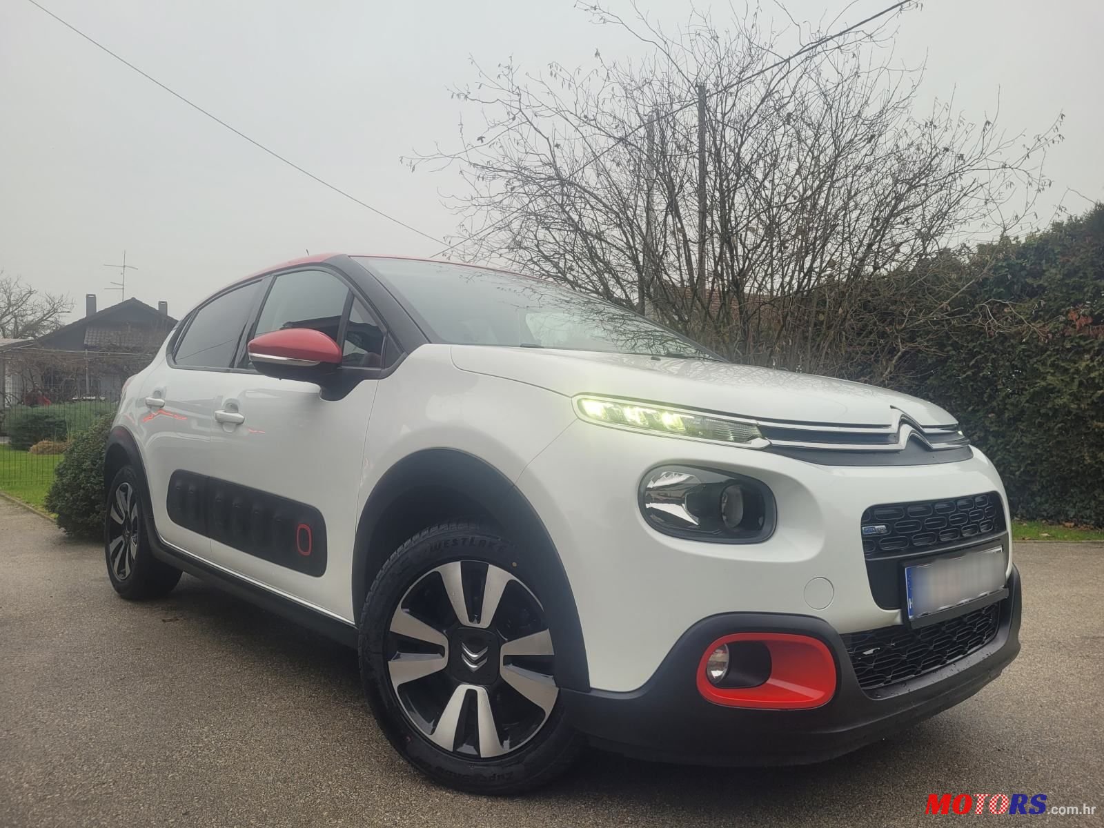 2017' Citroen C3 1,2 Puretech photo #1