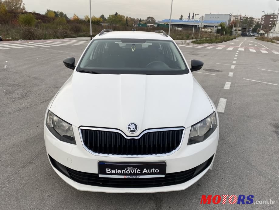 2014' Skoda Octavia Combi photo #3