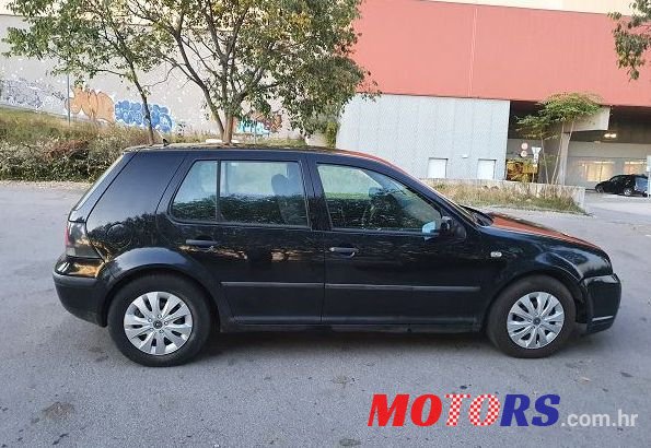 2001' Volkswagen Golf IV 1,9 Tdi photo #1