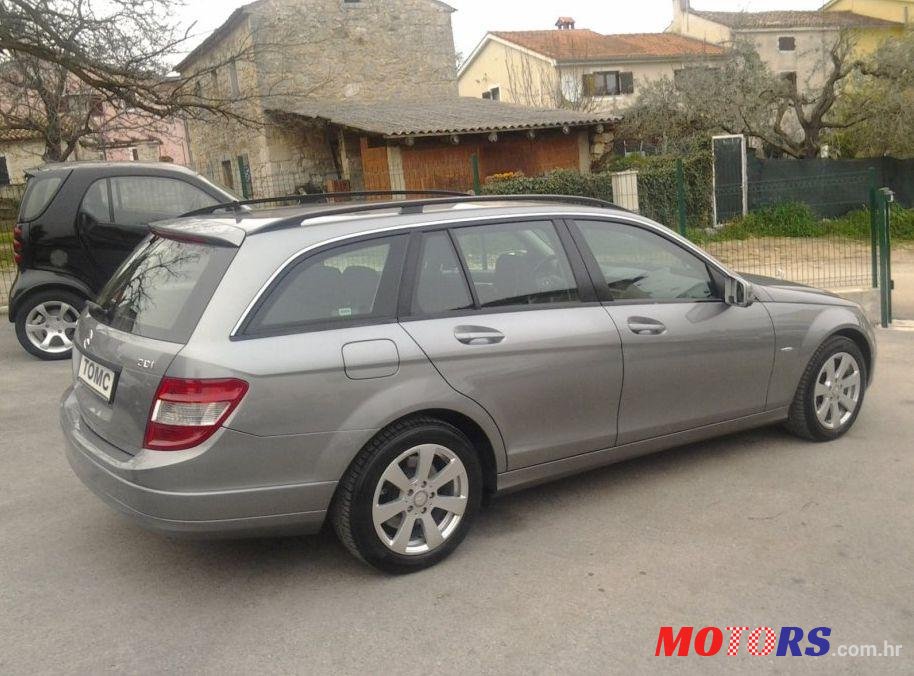 2010' Mercedes-Benz C-Class 220 Cdi T Classic photo #3