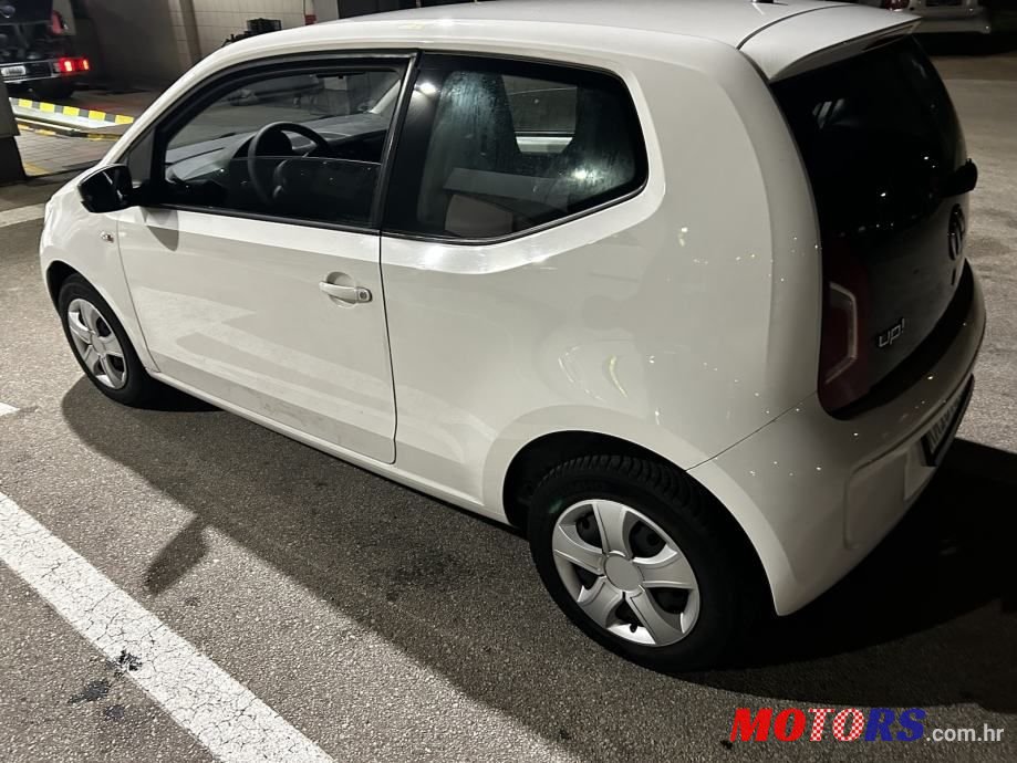 2014' Volkswagen Up! 1,0 Up! photo #6