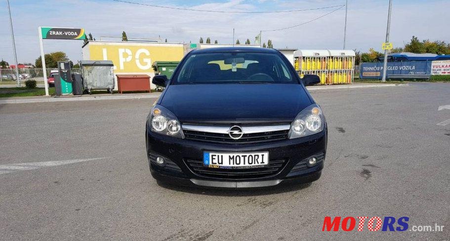 2006' Opel Astra Coupe 1.4 photo #3