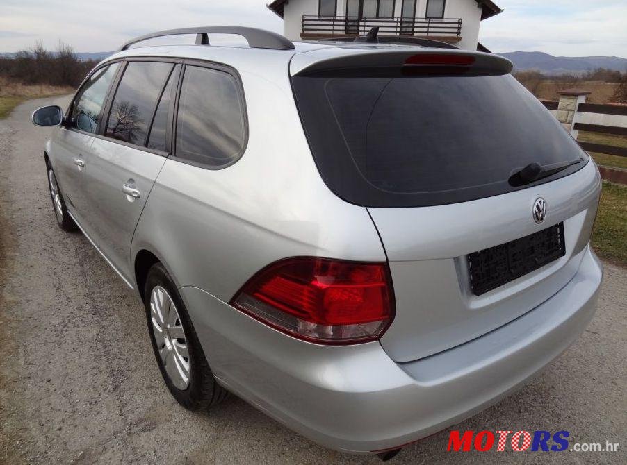 2012' Volkswagen Golf Vi Variant 1.6 Tdi Bmt photo #1