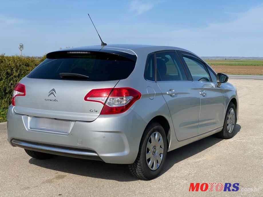 2013' Citroen C4 1,6 Hdi photo #2