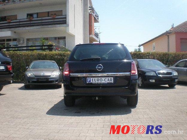 2008' Opel Astra 1,9 Cdti photo #1