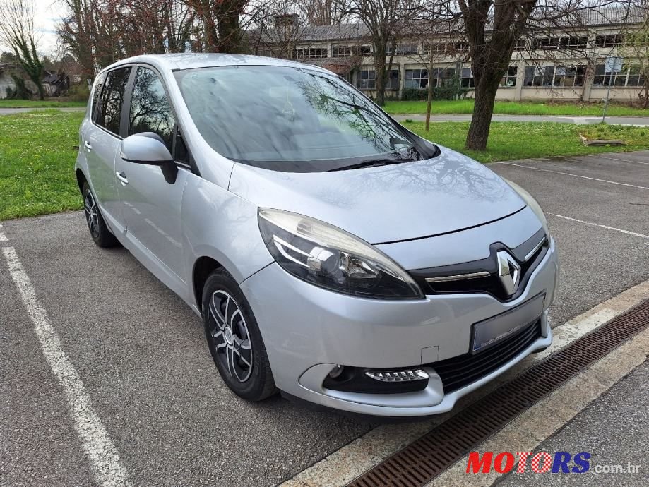 2015' Renault Scenic 1.5 Dci photo #4
