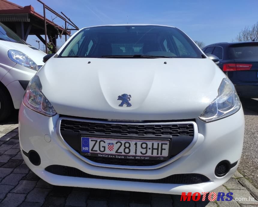 2014' Peugeot 208 1,4 Hdi photo #1