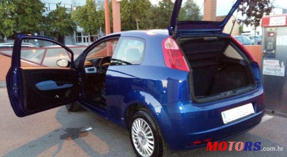 2008' Fiat Grande Punto 1,4 8V photo #1
